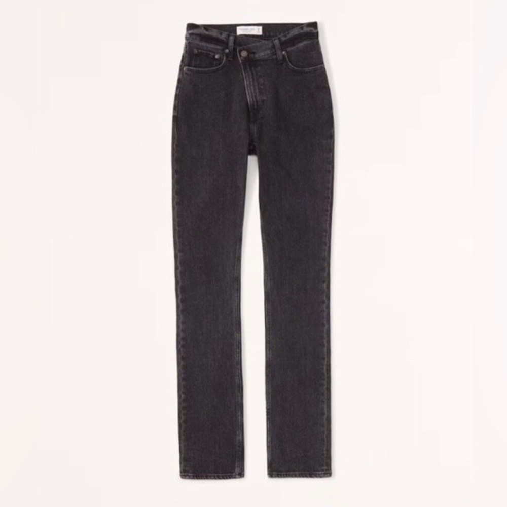 Curve Love Ultra High Rise ‘90s Slim Straight Jeans / Black Wash / 28 Short